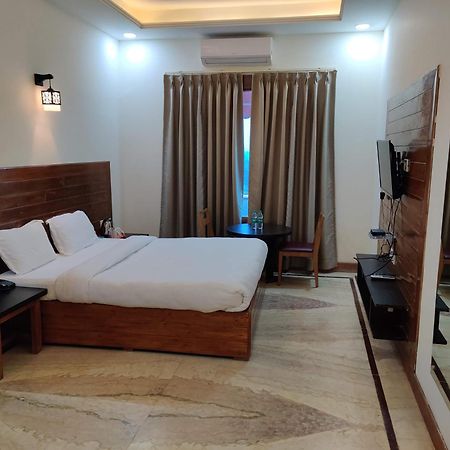 Orchha Club And Resort - Ocr מראה חיצוני תמונה