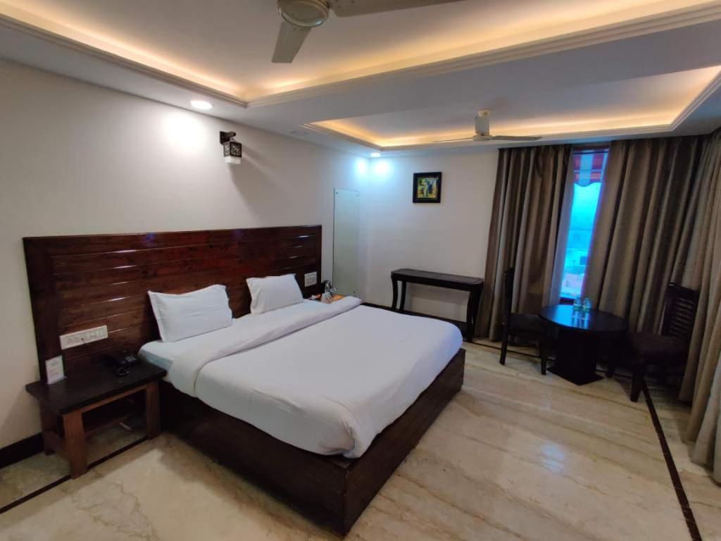 Orchha Club And Resort - Ocr מראה חיצוני תמונה