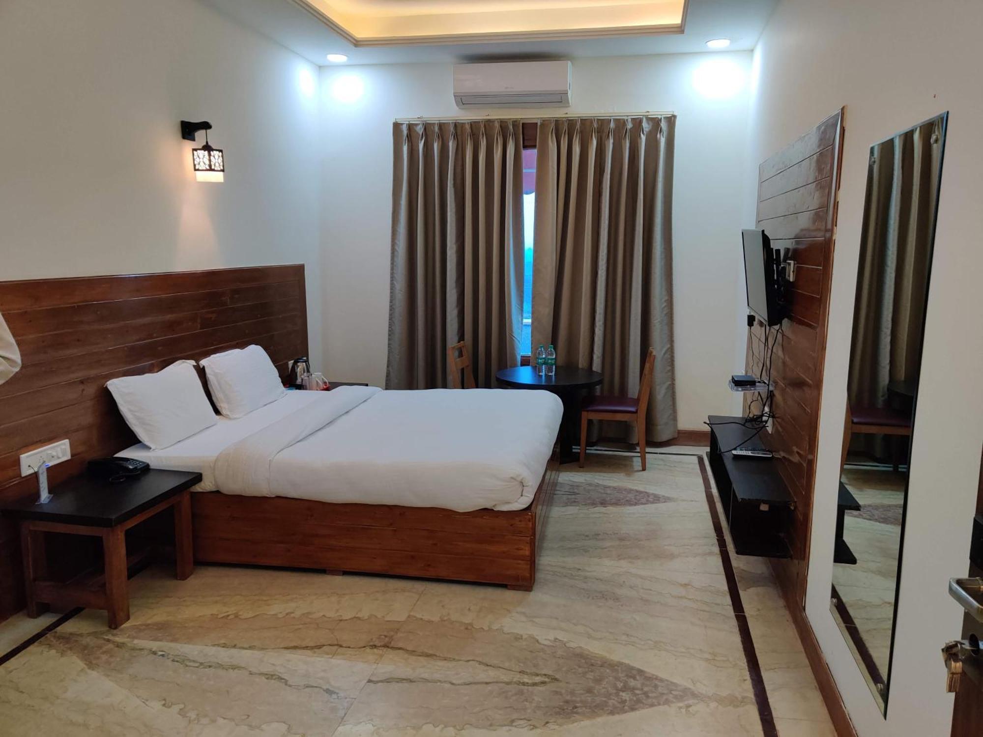 Orchha Club And Resort - Ocr מראה חיצוני תמונה