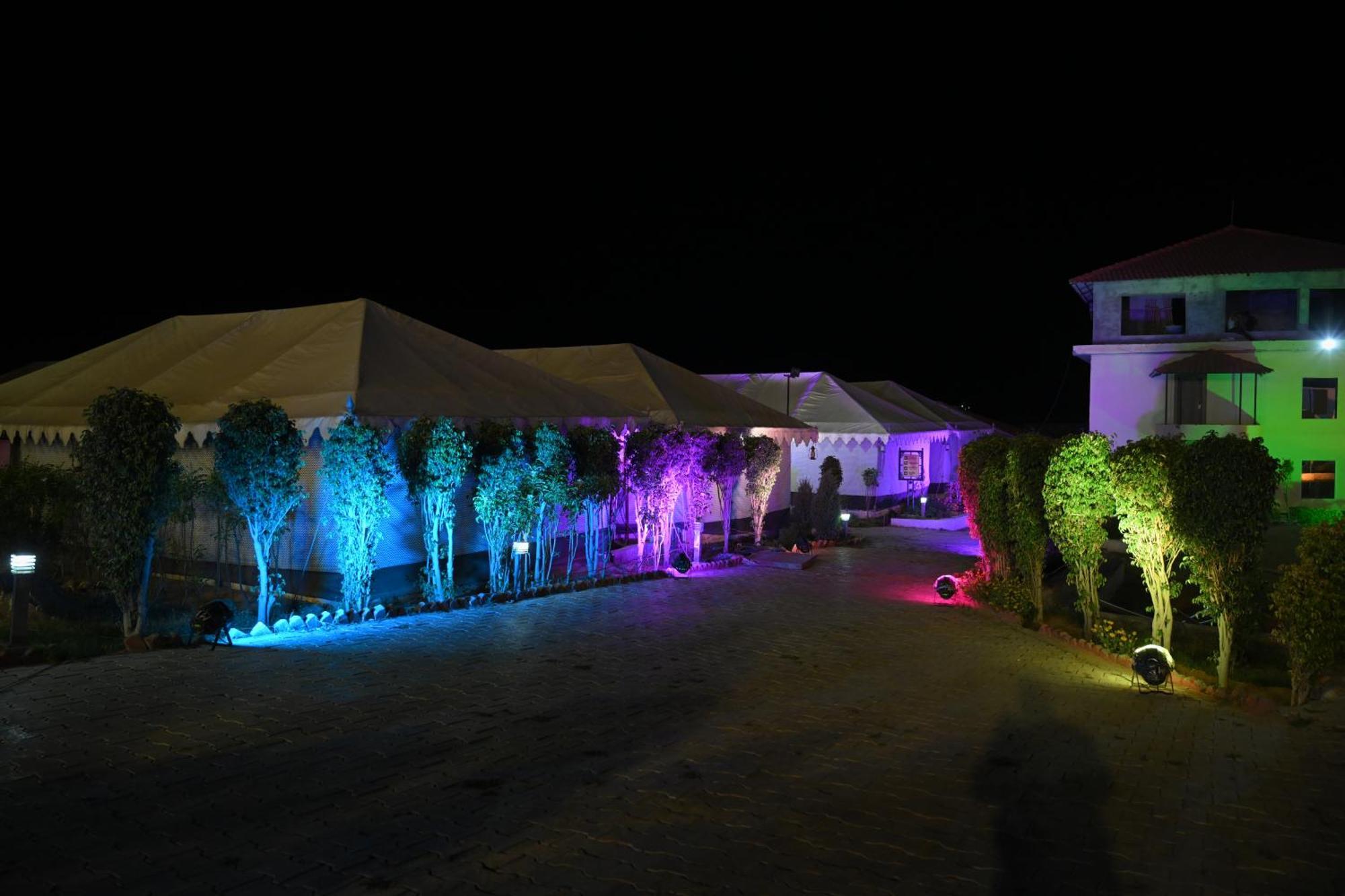 Orchha Club And Resort - Ocr מראה חיצוני תמונה