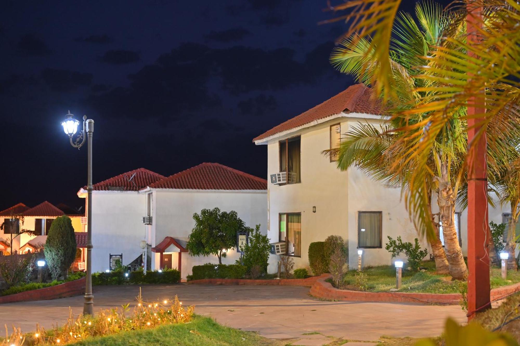 Orchha Club And Resort - Ocr מראה חיצוני תמונה
